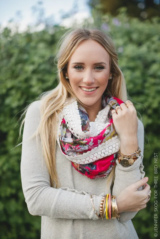 Bazaar Infinity Scarf nicE HT HT_Mar_10_02