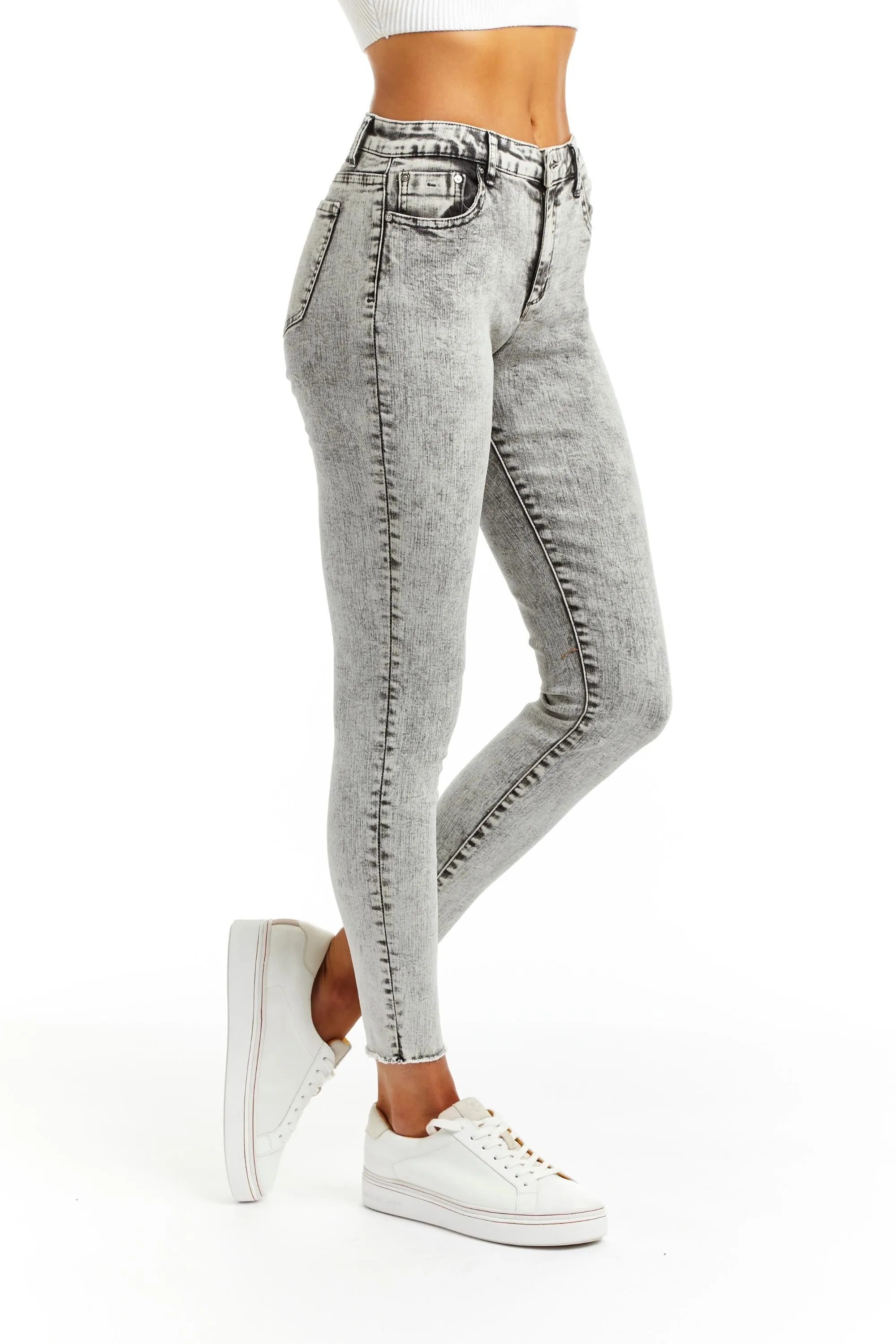 Diane - Basic Mid Rise Skinny With Fray Hem In Grey