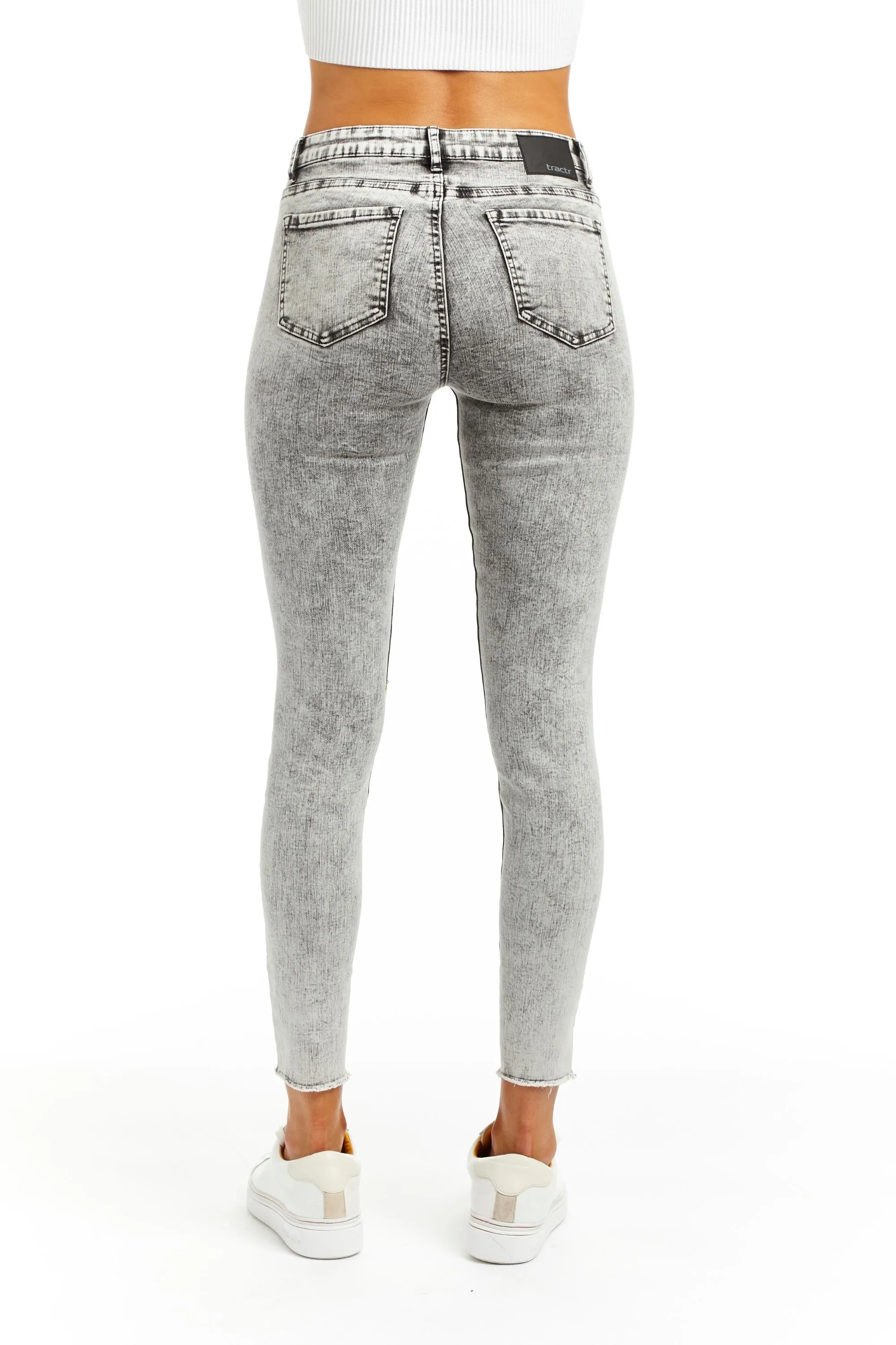 Diane - Basic Mid Rise Skinny With Fray Hem In Grey