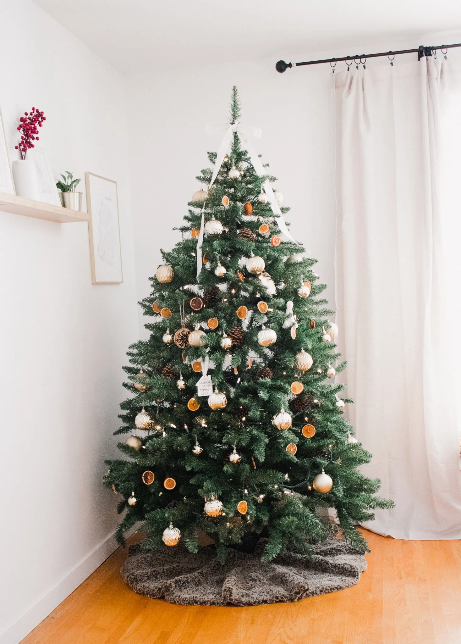 Fable Fur Tree Skirt Crochet Pattern